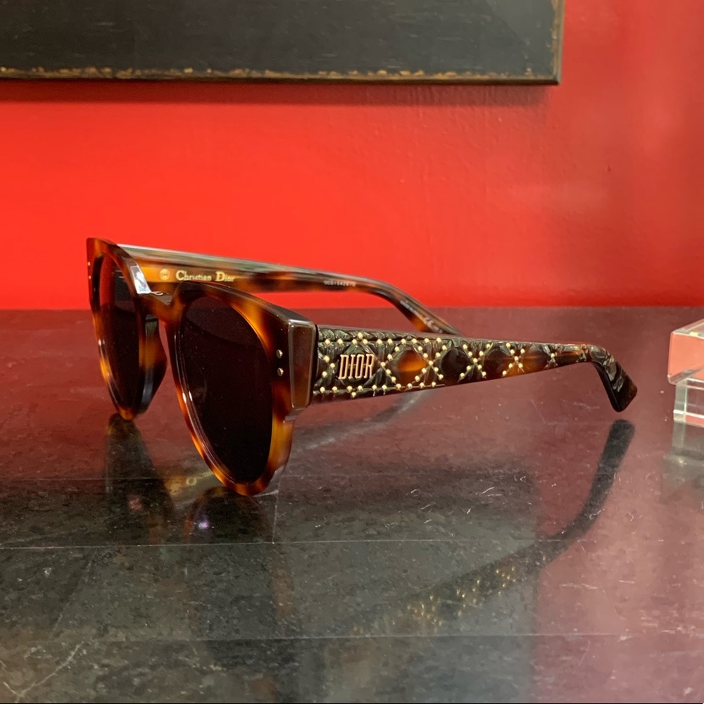 DIOR Tortoiseshell & Gold Sunglasses NIB!! - Picture 2 of 16